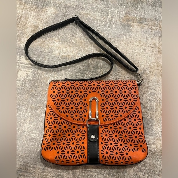 Victoria Leland Designs Handbags - Victoria Leland Designs Orange Cut Out Crossbody Purse 👛 Summer Color Pop!